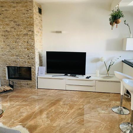 Apartman Blumental Centrum Bratislava Esterno foto