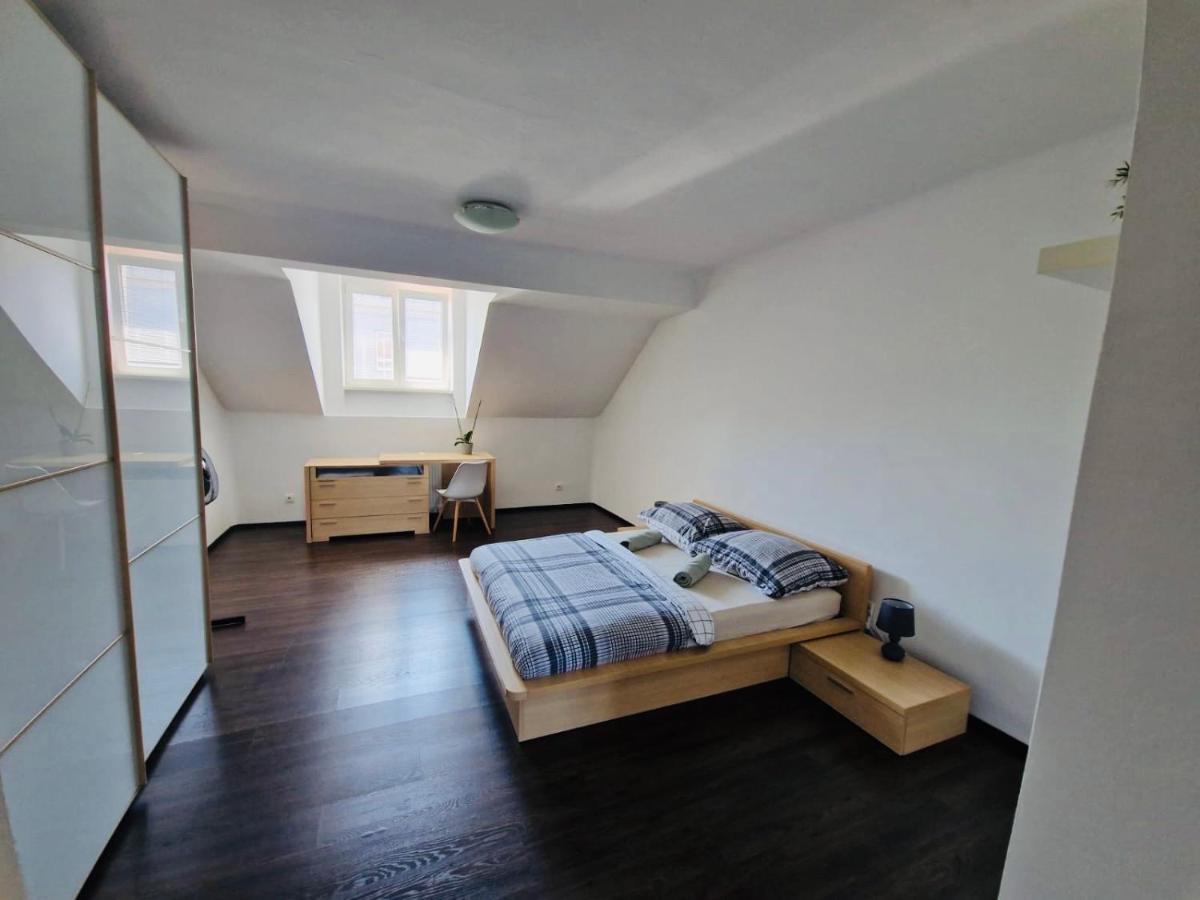 Apartman Blumental Centrum Bratislava Esterno foto